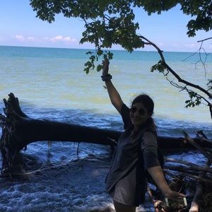 Meet your Posher, Dani